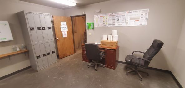 Functional +/-18,000+ SQ FT Shop on 3.11 Acres in Glendive, MT: 123 W Oregon Ln, Glendive, MT 59330